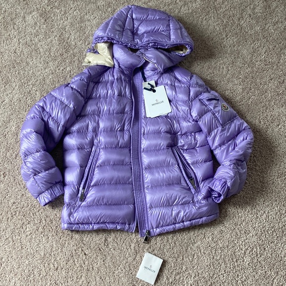 Moncler Lounge Saison jacket. Size 2 - Picture 2 of 16